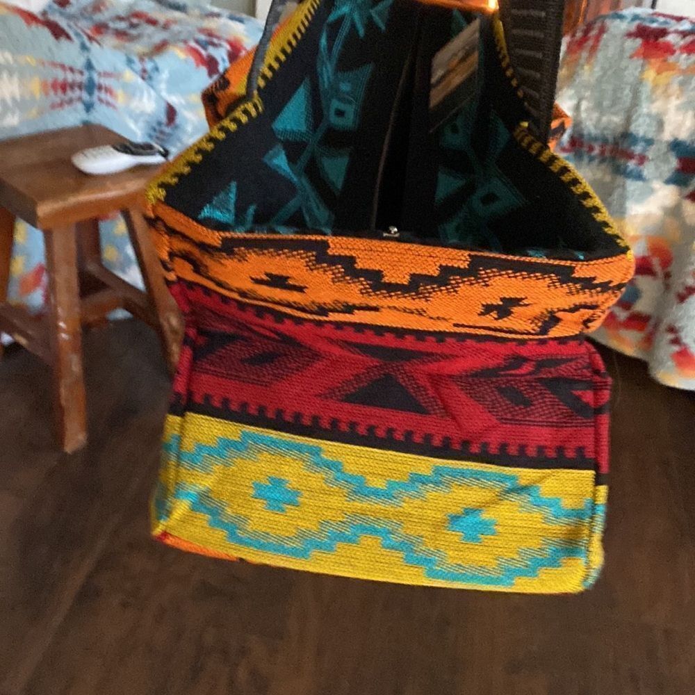 Santa Fe Style Duffel Bag - Picture 6 of 6